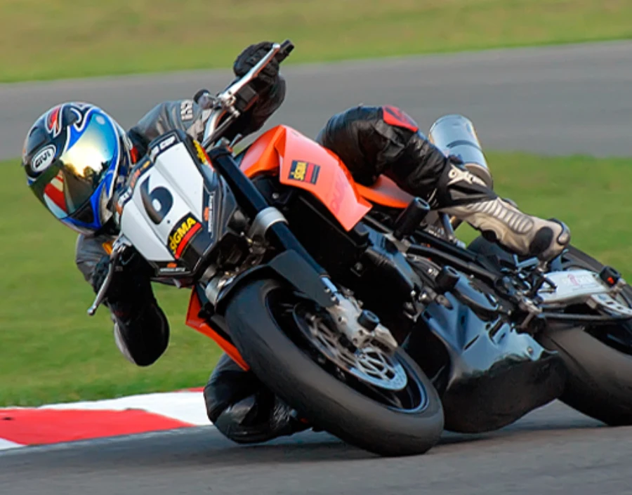 Image for Picsal Photography  Service - Photography,  Commercial, Pixel, Camera Pole, Advertising Photography, Surrey photographer, Drone Beetle, Camera Mast Photography, Sell your house, Commercial Photography, Bird Photography,  Families & Children